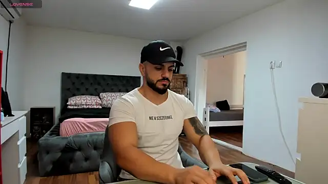 supermanboy94 online show from 3, 11, 2025