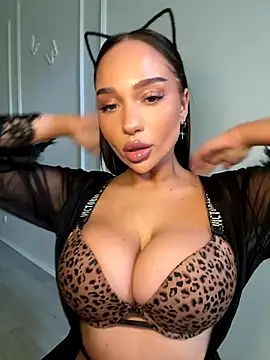 CardiSweetBaby online show from 29, 9, 2025