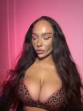 Snapshot of CardiSweetBaby chatting on 16, 2, 2026 CardiSweetBaby online show from 16, 2, 2026