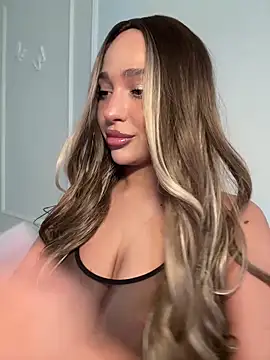 CardiSweetBaby online show from 10, 9, 2025