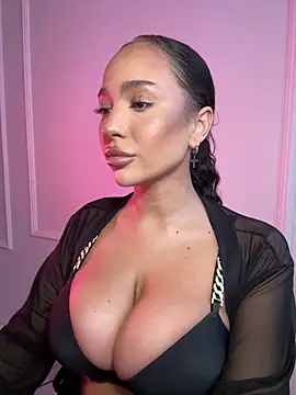 Snapshot of CardiSweetBaby chatting on 11, 2, 2026 CardiSweetBaby online show from 11, 2, 2026