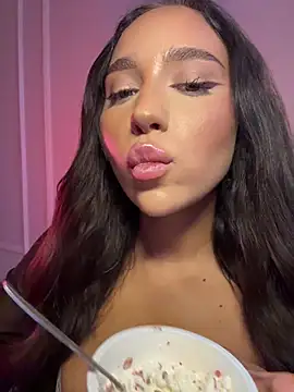 Snapshot of CardiSweetBaby chatting on 14, 2, 2026 CardiSweetBaby online show from 14, 2, 2026