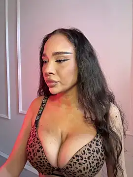 Snapshot of CardiSweetBaby chatting on 3, 3, 2026 CardiSweetBaby online show from 3, 3, 2026