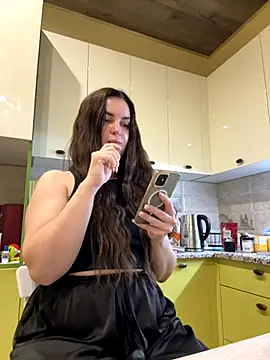 Karolina llove online show from 8, 11, 2025