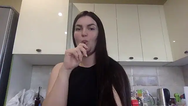 Karolina llove online show from 3, 10, 2025