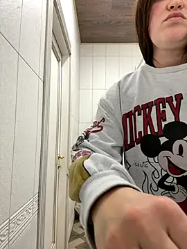 Karolina llove online show from 20, 10, 2025