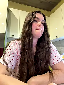 Karolina llove online show from 7, 11, 2025