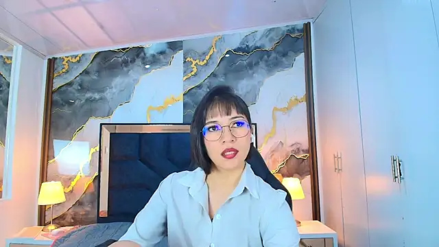 lina bedoya  online show from 9, 7, 2026