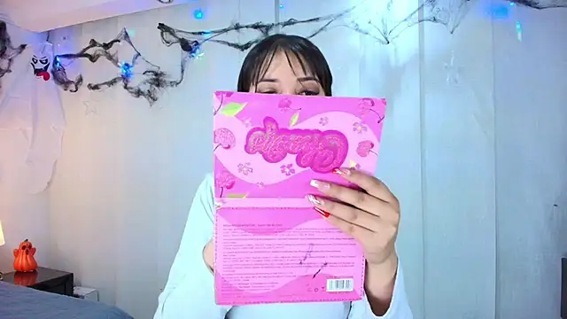 lina bedoya  online show from 22, 10, 2025