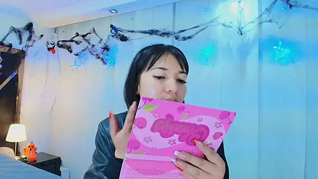 lina bedoya  online show from 30, 10, 2025