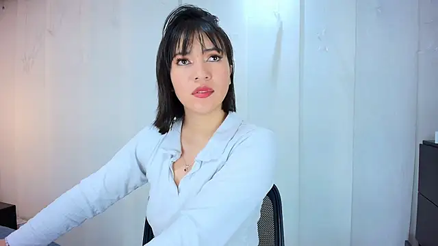 lina bedoya  online show from 19, 9, 2025