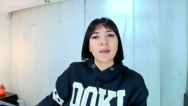 lina bedoya  online show from 21, 10, 2025