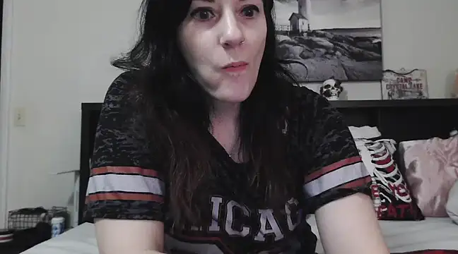 CrystalLakeXO online show from 19, 3, 2025