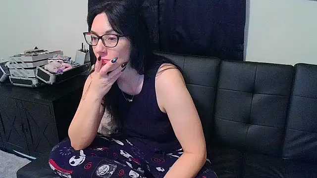 CrystalLakeXO online show from 4, 3, 2026