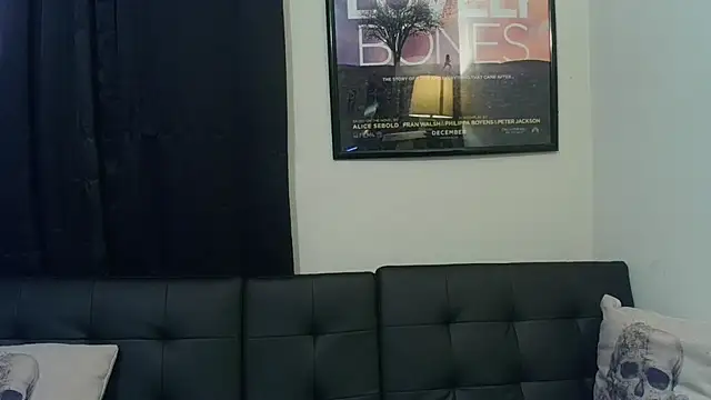 CrystalLakeXO online show from 15, 2, 2026