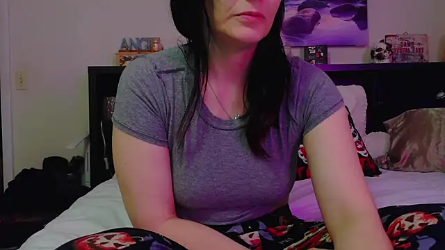 CrystalLakeXO online show from 2, 12, 2025