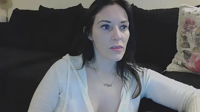 CrystalLakeXO online show from 1, 10, 2025