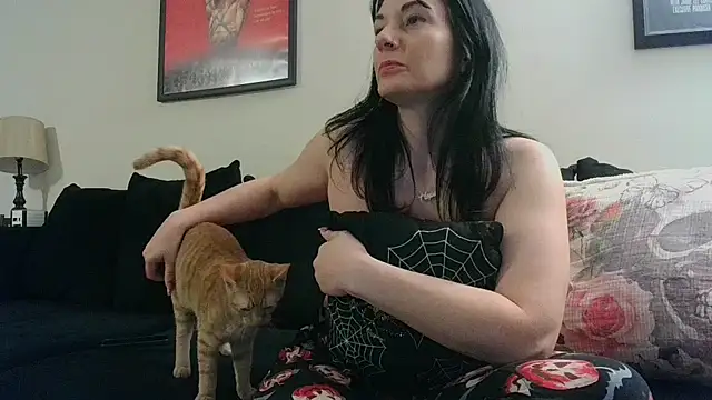 CrystalLakeXO online show from 6, 10, 2025