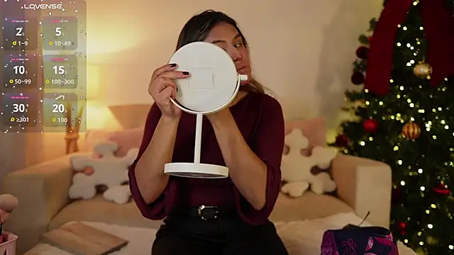 SaraParisi online show from 17, 11, 2025