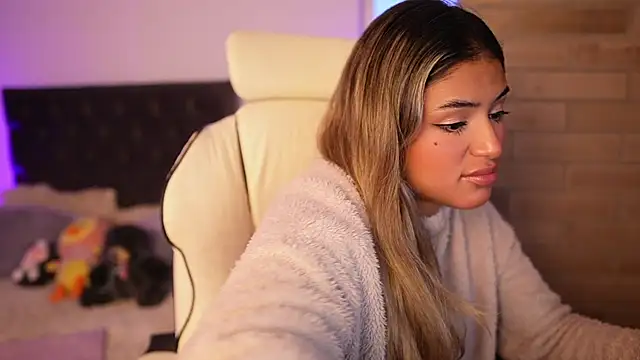 SaraParisi online show from 17, 3, 2025