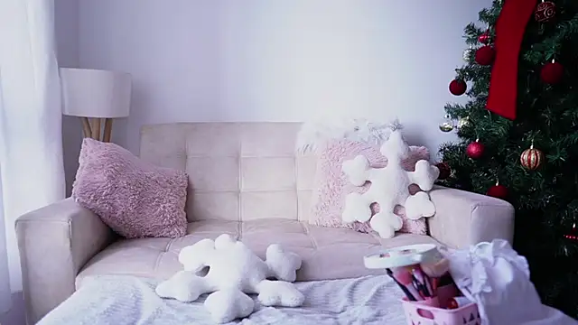 SaraParisi online show from 25, 11, 2025