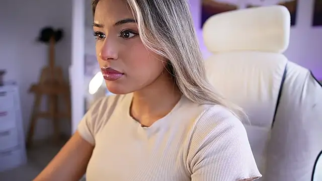 SaraParisi online show from 19, 2, 2025