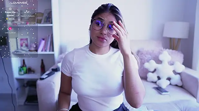 SaraParisi online show from 21, 10, 2025