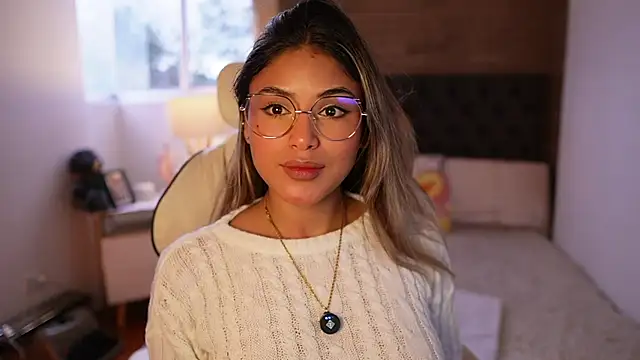 SaraParisi online show from 15, 3, 2025