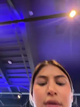 SaraParisi online show from 31, 10, 2025