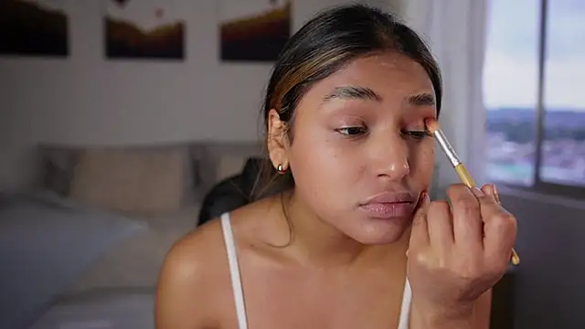 SaraParisi online show from 23, 10, 2025