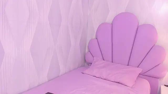 Lesly sexy4u online show from 10, 4, 2026