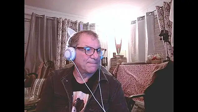 Snapshot of coryassman chatting on 14, 10, 2025 coryassman online show from 14, 10, 2025