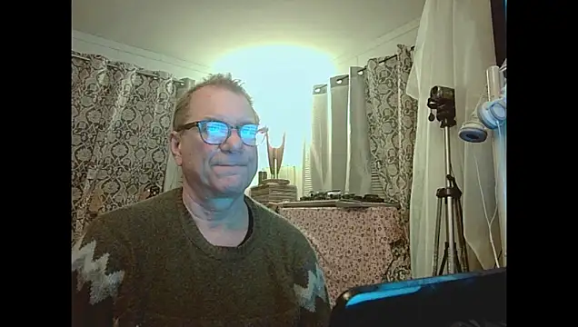 coryassman online show from 23, 4, 2026