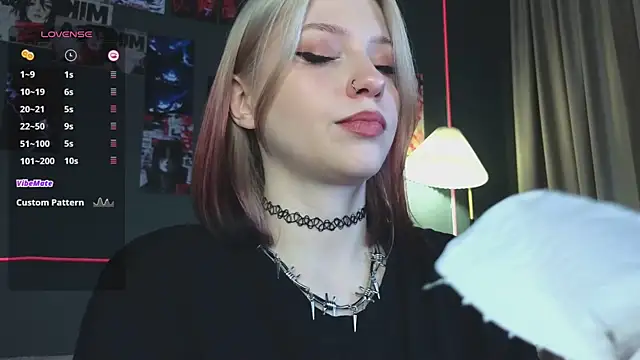 Snapshot of arielabradberry chatting on 14, 1, 2026 arielabradberry online show from 14, 1, 2026