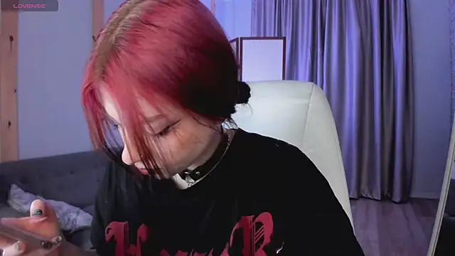 Snapshot of arielabradberry chatting on 13, 3, 2025 arielabradberry online show from 13, 3, 2025