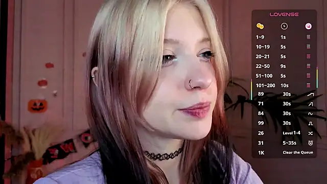 Snapshot of arielabradberry chatting on 2, 11, 2025 arielabradberry online show from 2, 11, 2025