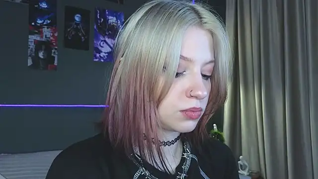 Snapshot of arielabradberry chatting on 15, 1, 2026 arielabradberry online show from 15, 1, 2026