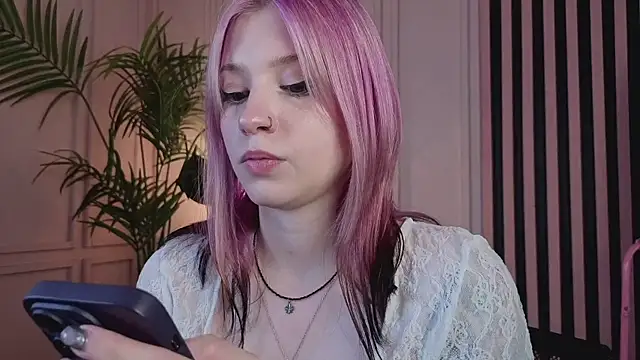 Snapshot of arielabradberry chatting on 1, 7, 2026 arielabradberry online show from 1, 7, 2026