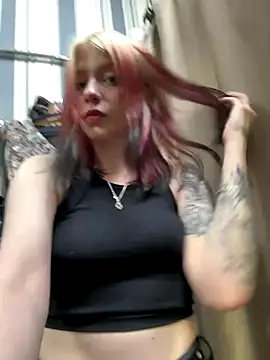 Snapshot of arielabradberry chatting on 28, 9, 2025 arielabradberry online show from 28, 9, 2025