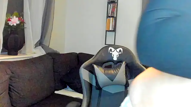 SweetAriana26 online show from 17, 12, 2025