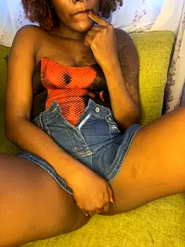 Snapshot of shishbabe chatting on 2, 10, 2025 shishbabe online show from 2, 10, 2025