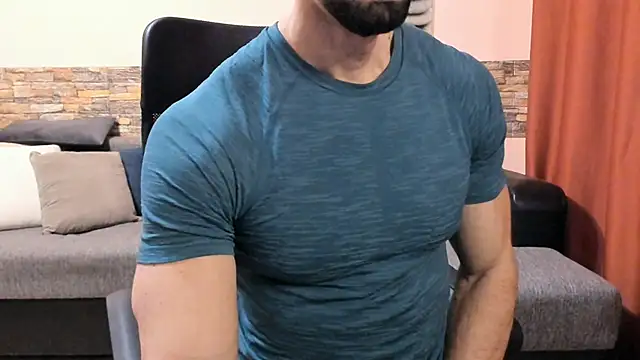 HotHunkTrainer online show from 30, 11, 2025