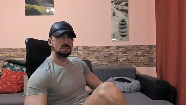 HotHunkTrainer online show from 22, 2, 2026