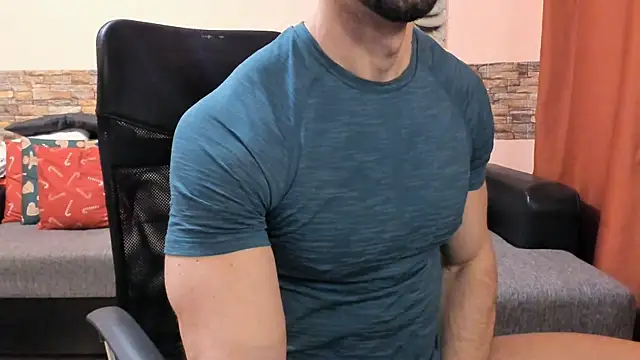 HotHunkTrainer online show from 8, 4, 2026