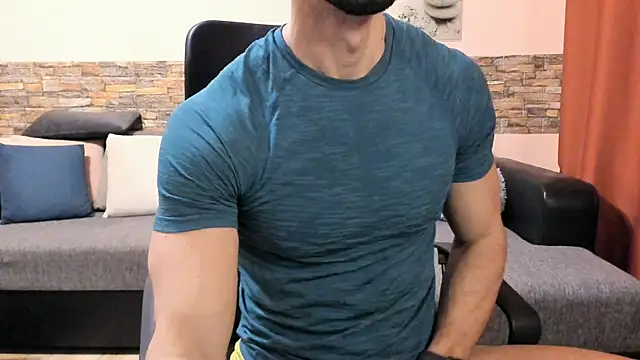 HotHunkTrainer online show from 14, 12, 2025