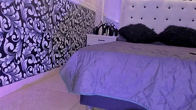 Foxy Slave online show from 15, 2, 2025