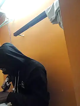 model yesx online show from 3, 1, 2025