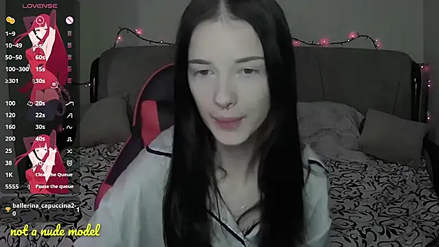 Snapshot of Miya_Dream_UKR chatting on 2, 12, 2025 Miya Dream UKR online show from 2, 12, 2025