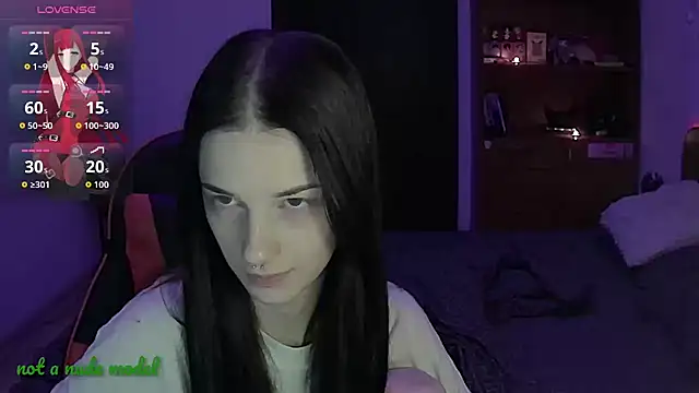 Snapshot of Miya_Dream_UKR chatting on 23, 11, 2025 Miya Dream UKR online show from 23, 11, 2025