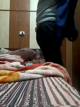 lovesuna online show from 10, 11, 2025